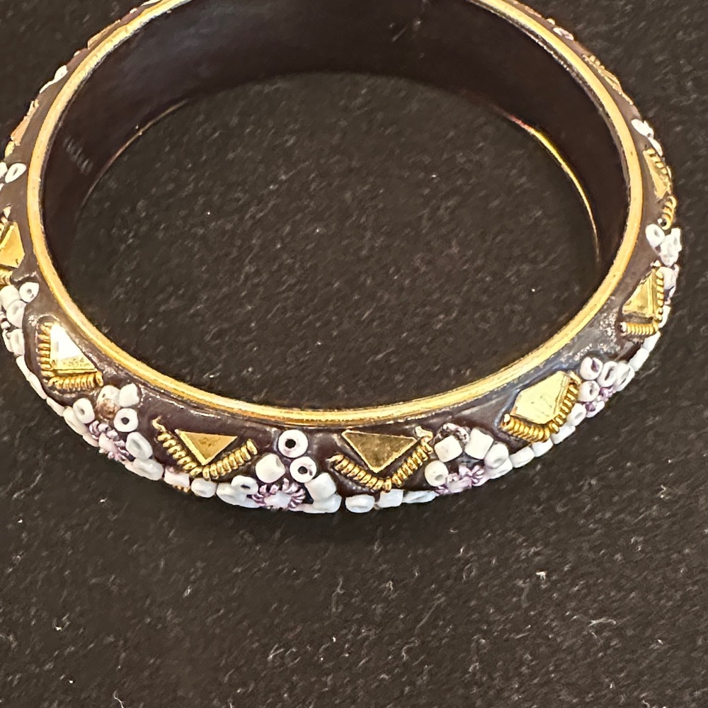 Vintage 1970s Boho Micro Mosaic Bangle Bracelet – Black Seed Beads, Brass Tone